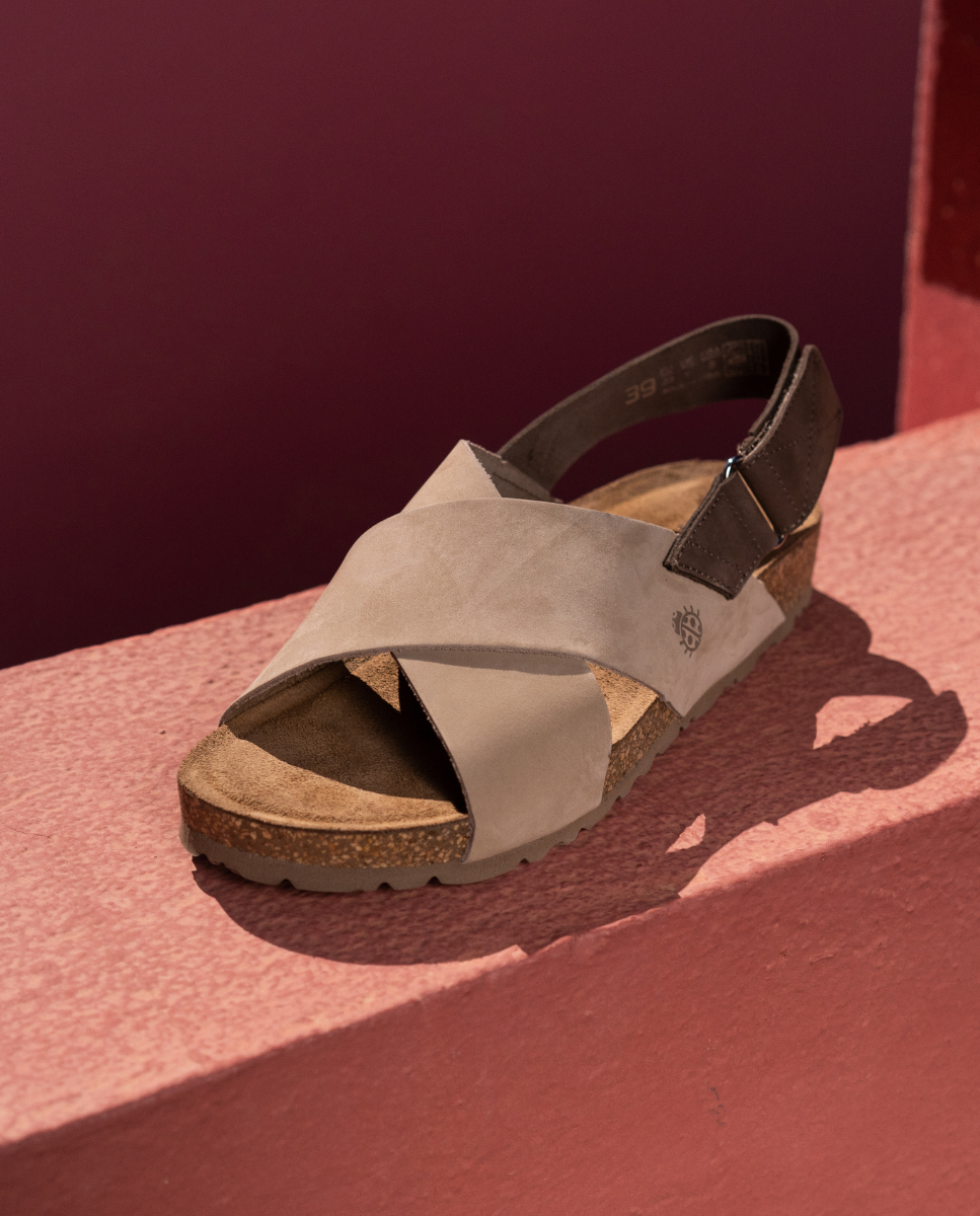 Jerba 134 beige flat sandal