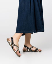 Sandalia plana Ibiza 718 negro