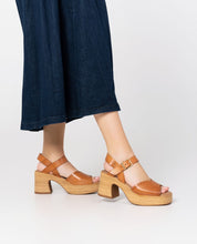 Heeled sandal BONAI-002 brown