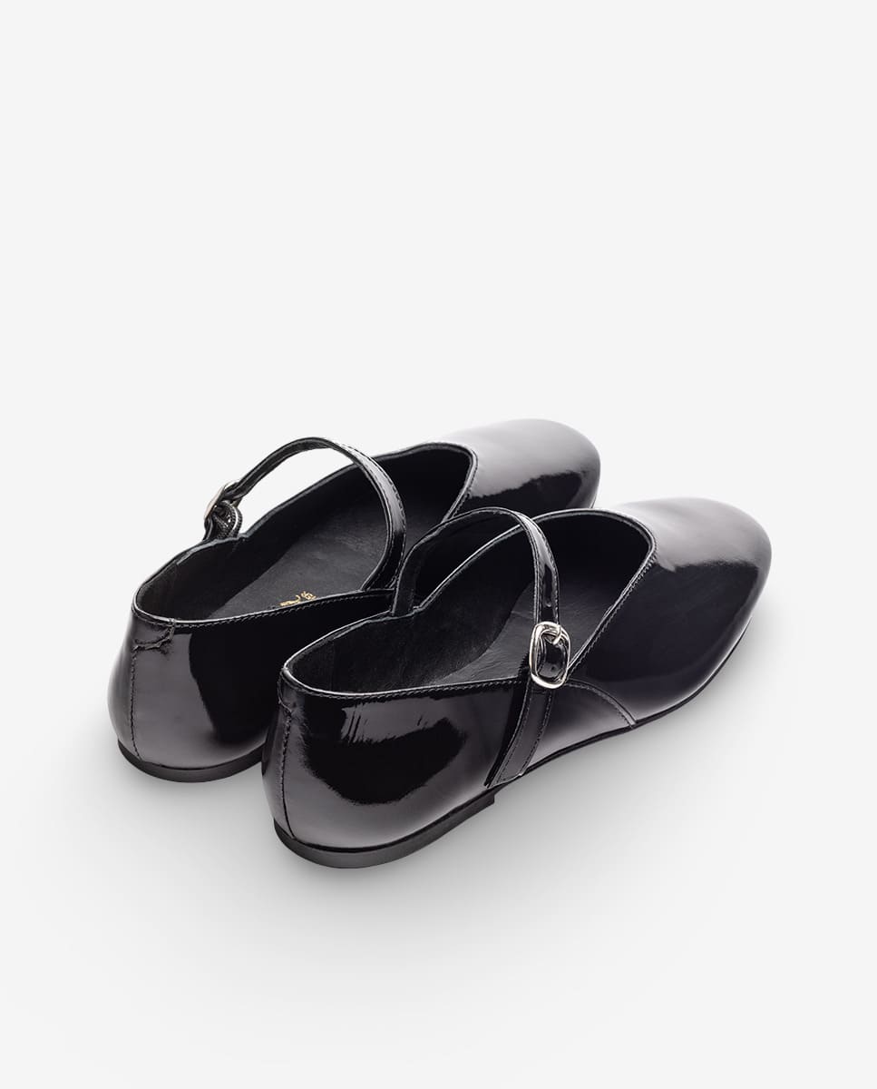 Schwarzer ARI-001 Tänzer