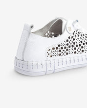 Flacher Schuh FLOW-002 weiß