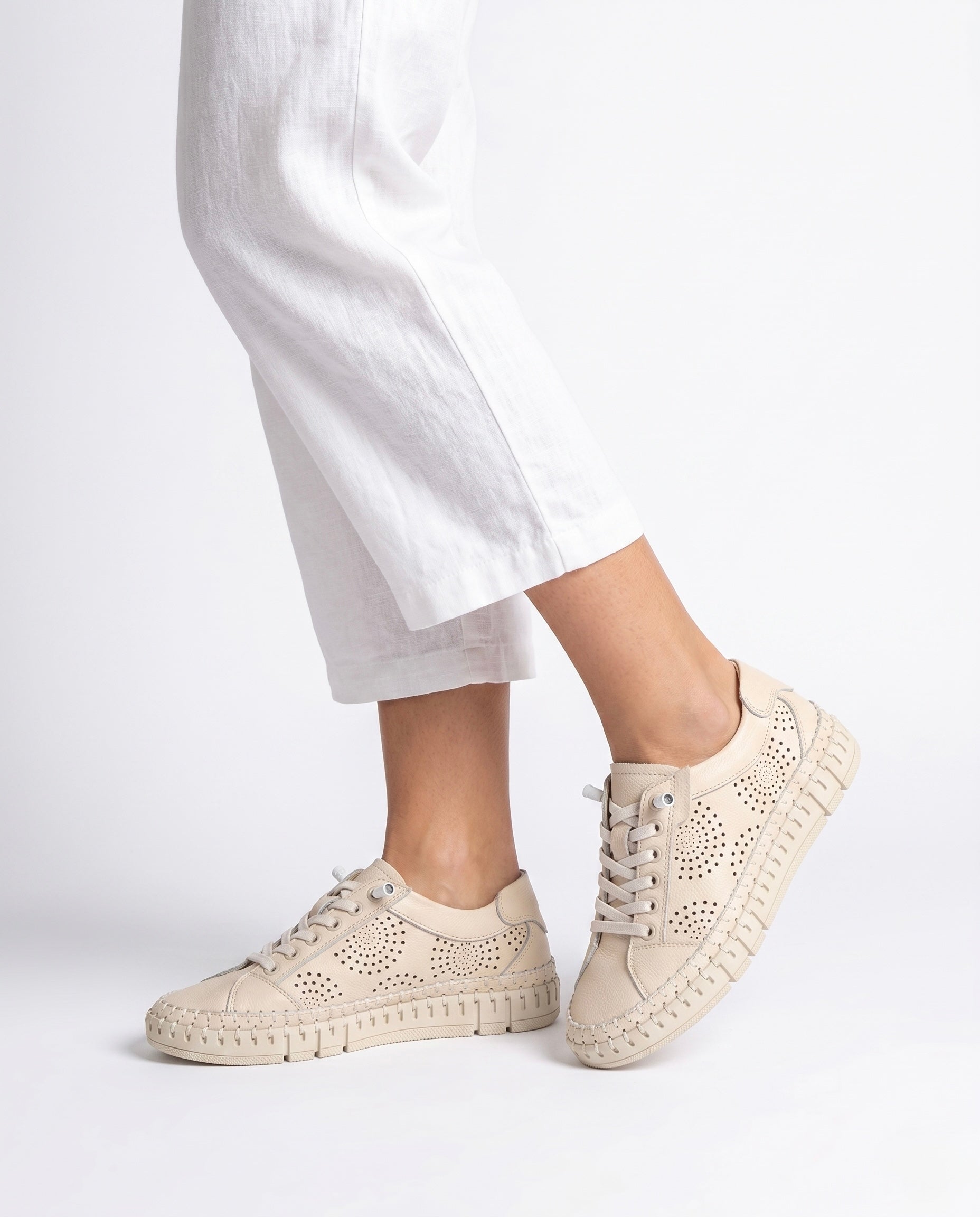 Sneaker FLOW-100 beige