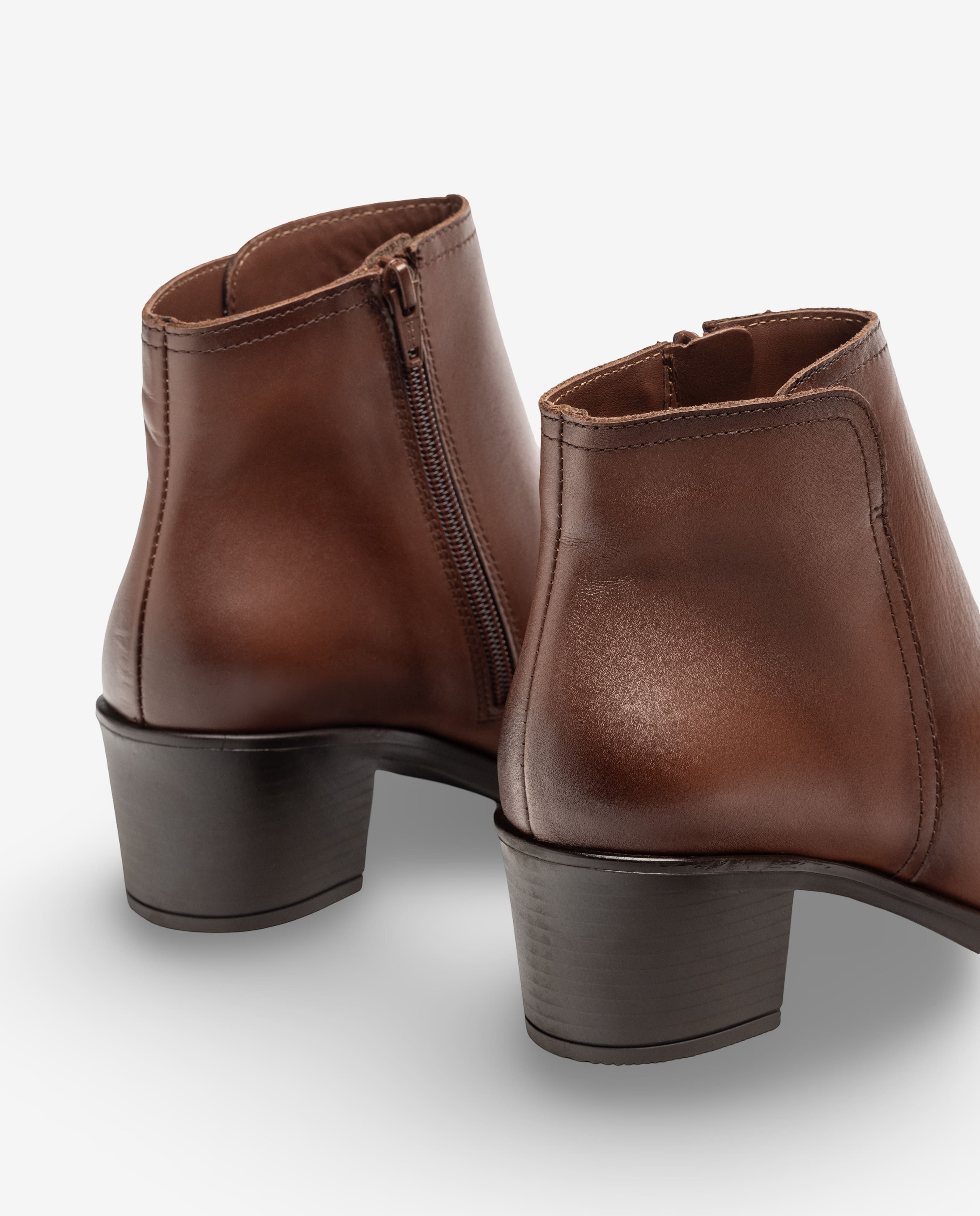 Stivaletto con tacco LILLE-016 marrone