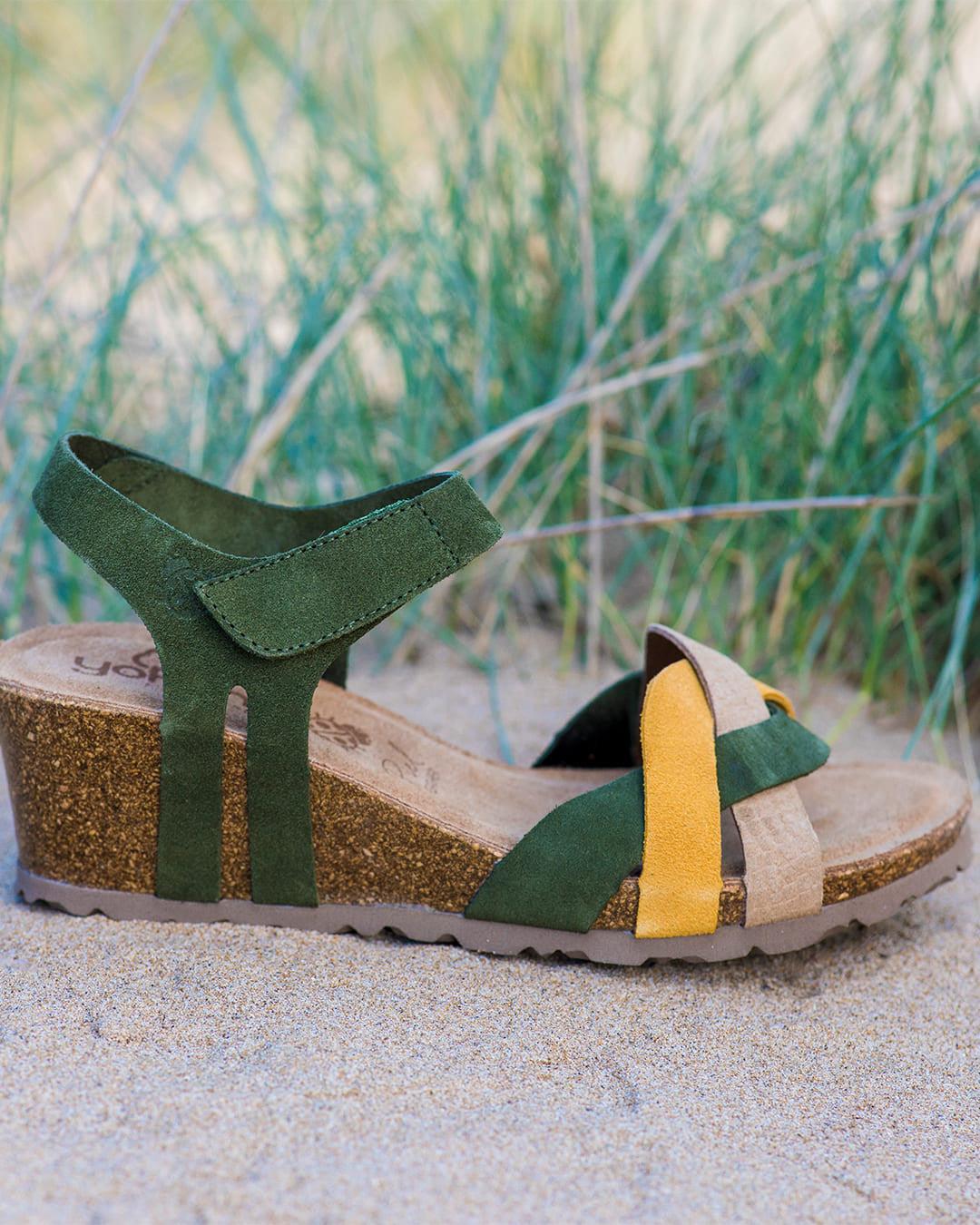 Sandalia de cuña Cadiz 140 verde_28860.jpg