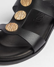 Sandalia plana DEIRA-272 negro_40238.jpg