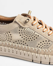 Sneaker FLOW-100 dorado_38998.jpg