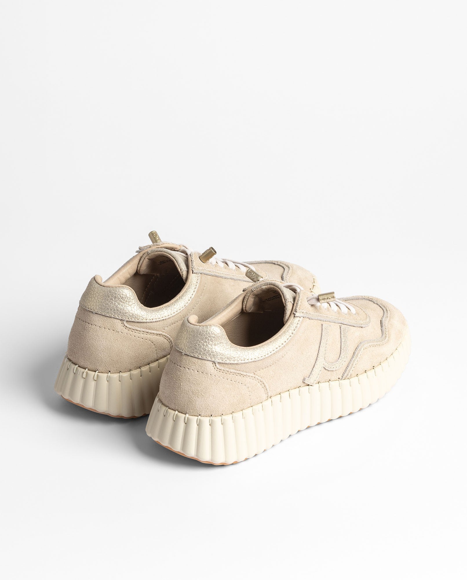 Sneaker VANNA-105 dorado_38674.jpg