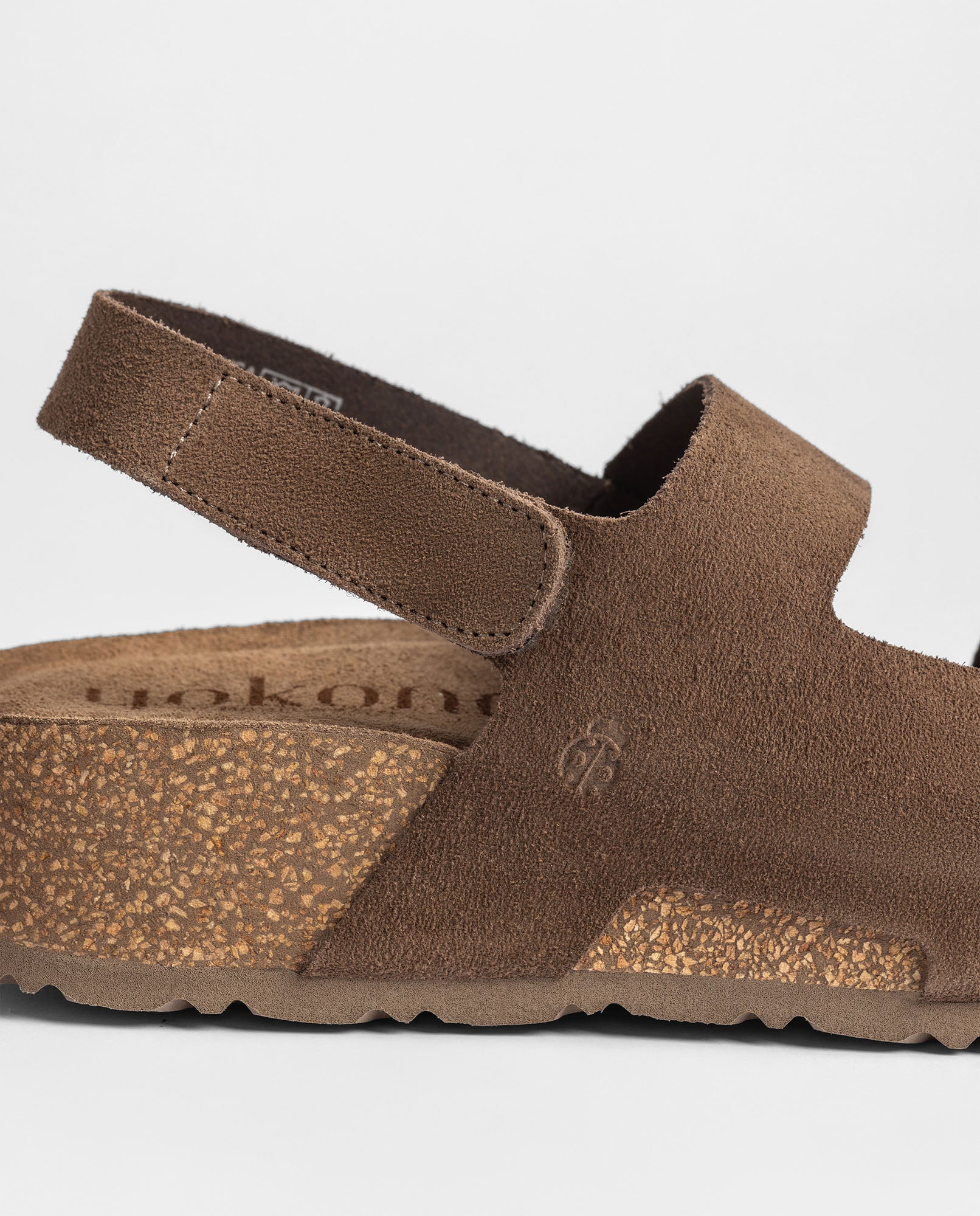 Platform sandal WIWI-261 dark brown