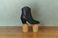 Stivaletto con tacco RID-401 nero