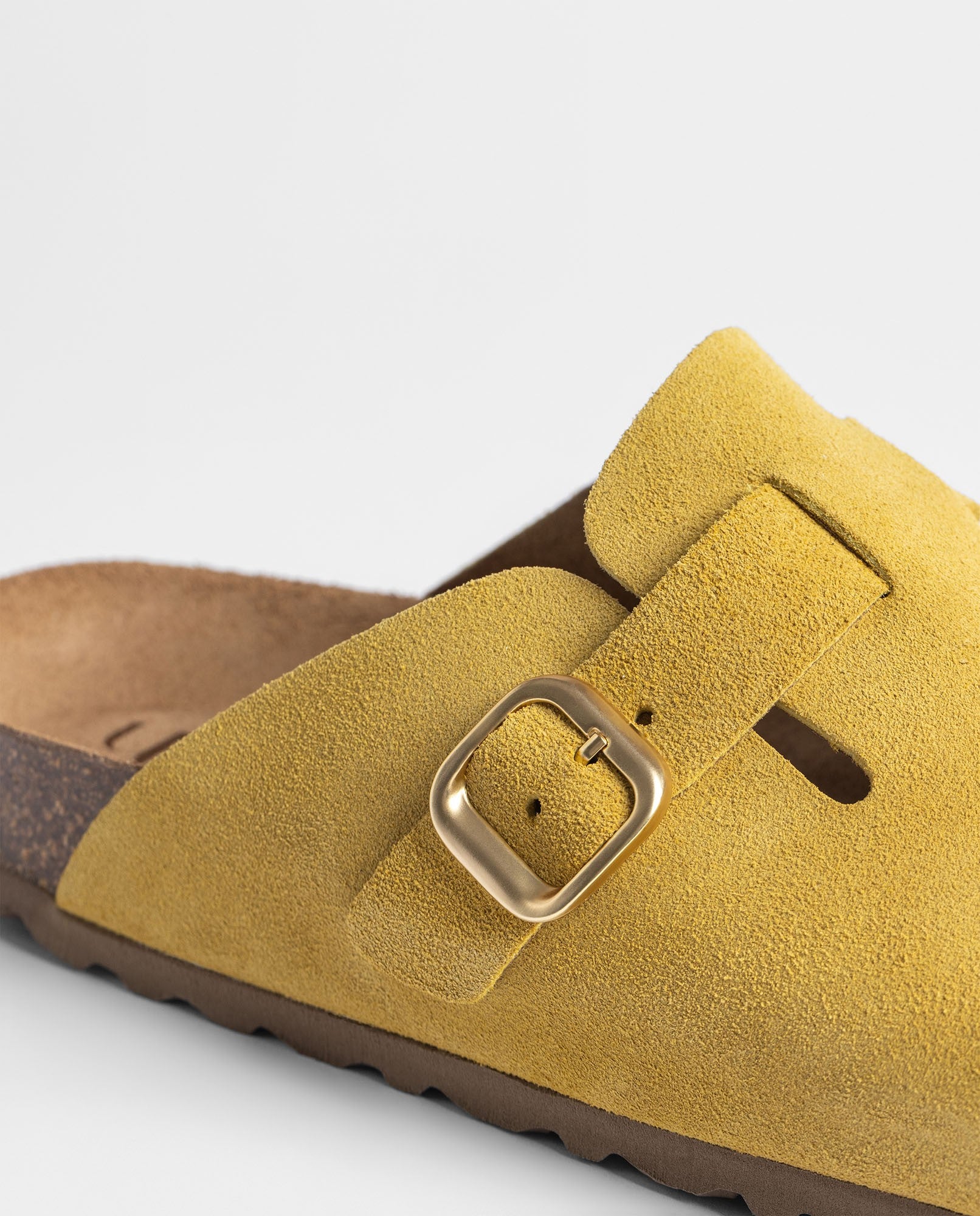 ZUECO-699 amarillo_39196.jpg
