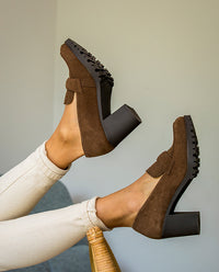 Hochhackiger Schuh PRAGA-013 braun